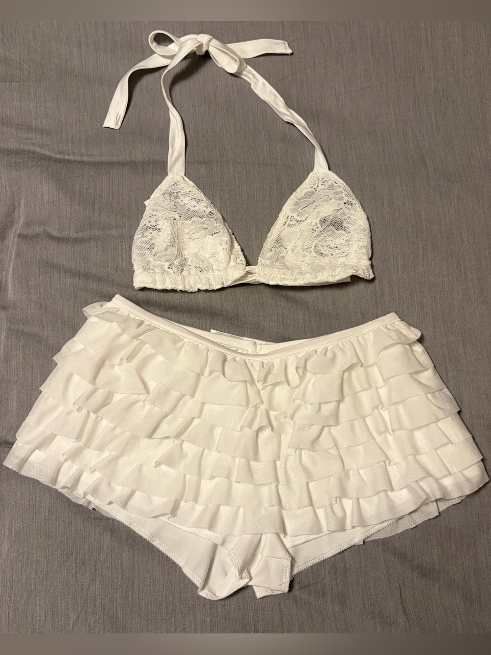 Iheartraves Medium White Lace Triangle Top & Amazon Ruffle Shorts Small White